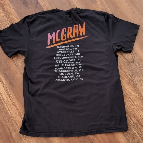 Tim McGraw Tour T-shirt - Picture 2 of 2